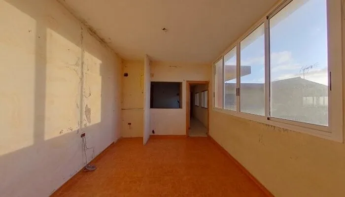 Terraza cerrada de una vivienda en Las Rositas